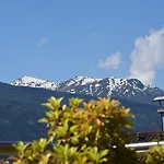 Riedz Innsbruck- Zentrales Apartmenthaus Mit Grüner Oase *