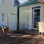 Riedz Innsbruck- Zentrales Apartmenthaus Mit Gruener Oase Innsbruck