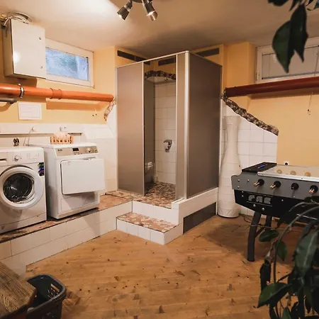 Riedz Innsbruck- Zentrales Apartmenthaus Mit Gruener Oase