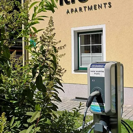 Riedz Innsbruck- Zentrales Apartmenthaus Mit Gruener Oase Innsbruck