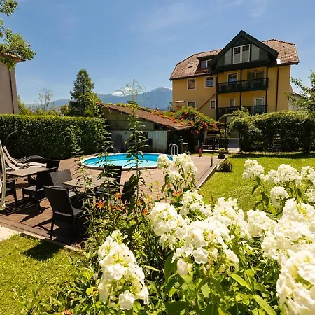 Riedz Innsbruck- Zentrales Apartmenthaus Mit Gruener Oase Lejlighed