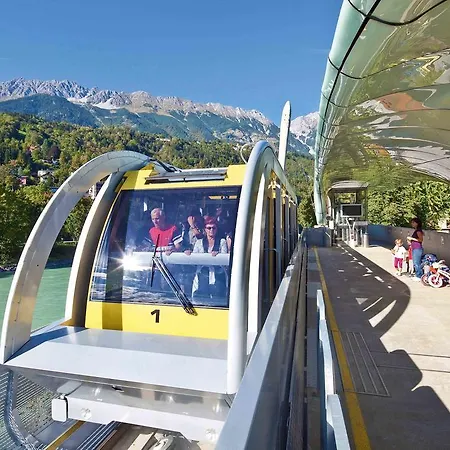 Apartamento Riedz Innsbruck- Zentrales Apartmenthaus Mit Gruener Oase Innsbruck