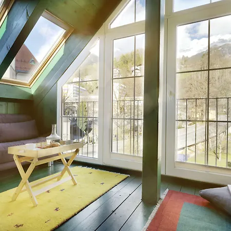 Riedz Innsbruck- Zentrales Apartmenthaus Mit Gruener Oase