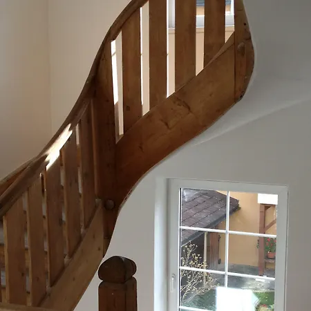 Riedz Innsbruck- Zentrales Apartmenthaus Mit Gruener Oase * Innsbruck