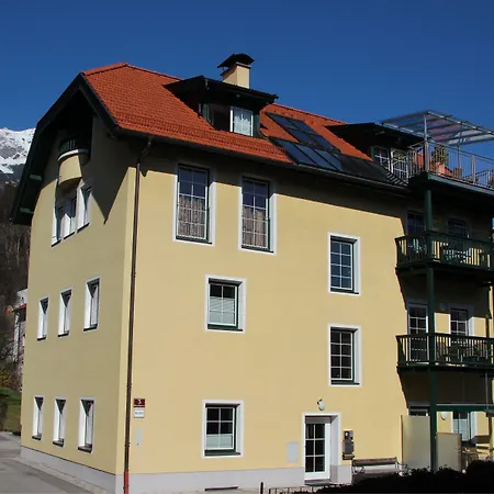 Riedz Innsbruck- Zentrales Apartmenthaus Mit Gruener Oase Apartment