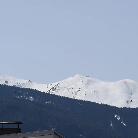 Riedz Innsbruck- Zentrales Apartmenthaus Mit Gruener Oase Innsbruck