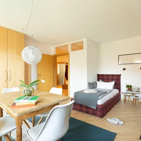 Apartment Riedz Innsbruck- Zentrales Apartmenthaus Mit Gruener Oase