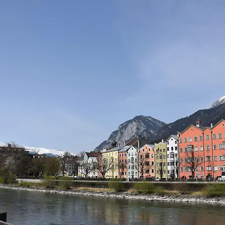 Riedz Innsbruck- Zentrales Apartmenthaus Mit Gruener Oase *