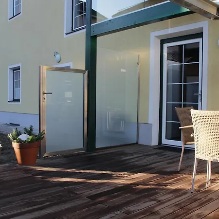 Riedz Innsbruck- Zentrales Apartmenthaus Mit Gruener Oase Інсбрук