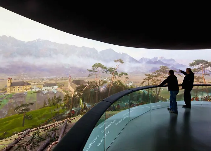 Апартаменти Riedz Innsbruck- Zentrales Apartmenthaus Mit Gruener Oase Інсбрук