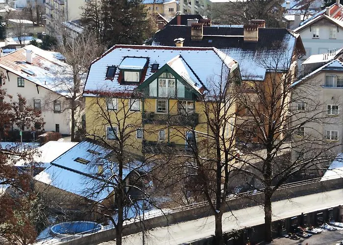 公寓 Riedz Innsbruck- Zentrales Apartmenthaus Mit Gruener Oase