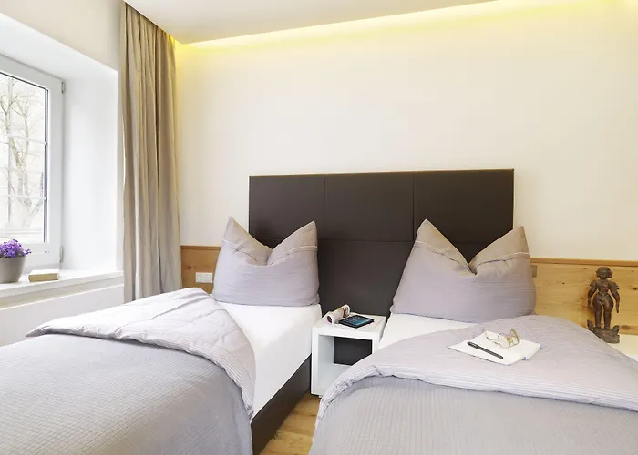 公寓 Riedz Innsbruck- Zentrales Apartmenthaus Mit Gruener Oase