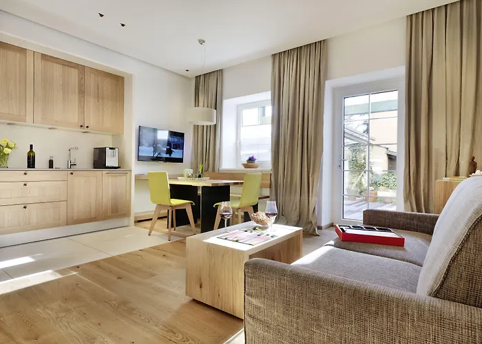 公寓 Riedz Innsbruck- Zentrales Apartmenthaus Mit Gruener Oase