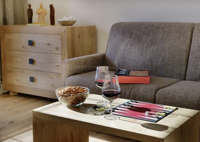 Riedz Innsbruck- Zentrales Apartmenthaus Mit Gruener Oase Апартаменти *