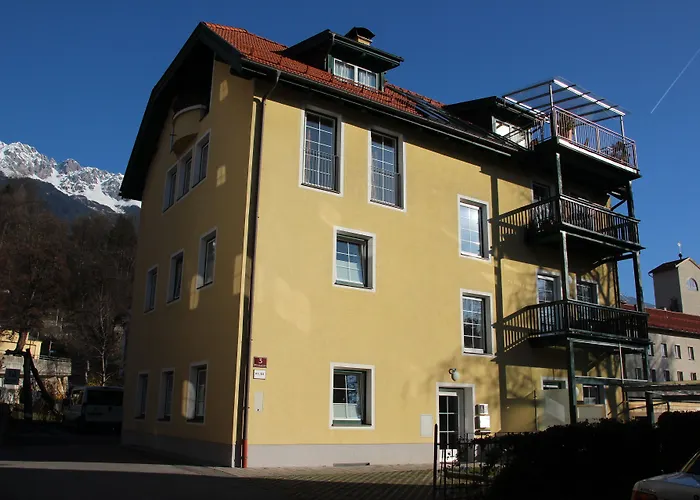 Riedz Innsbruck- Zentrales Apartmenthaus Mit Grüner Oase Apartment Innsbruck