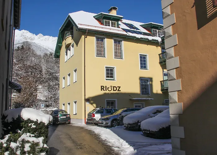 Riedz Innsbruck- Zentrales Apartmenthaus Mit Gruener Oase Apartament *