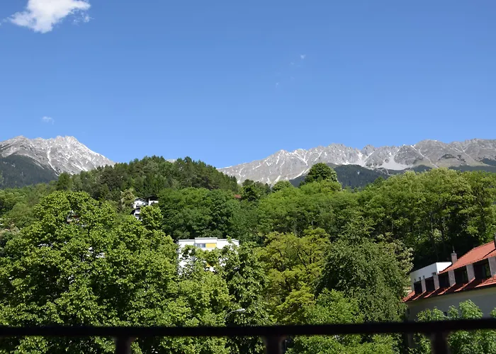 Riedz Innsbruck- Zentrales Apartmenthaus Mit Gruener Oase 公寓 因斯布鲁克