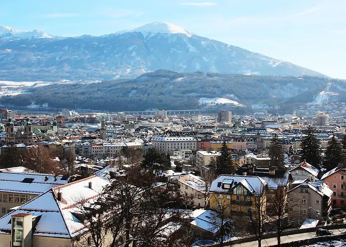 Апартаменти Riedz Innsbruck- Zentrales Apartmenthaus Mit Gruener Oase Інсбрук
