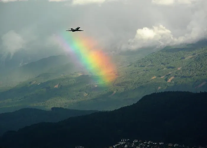 Riedz Innsbruck- Zentrales Apartmenthaus Mit Gruener Oase * 因斯布鲁克