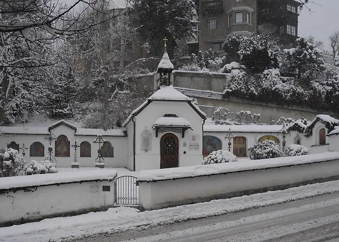 Riedz Innsbruck- Zentrales Apartmenthaus Mit Grüner Oase