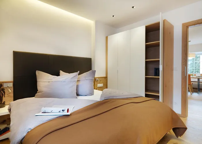 Riedz Innsbruck- Zentrales Apartmenthaus Mit Gruener Oase