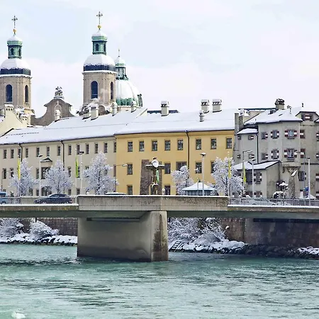 アパート Riedz Innsbruck- Zentrales Apartmenthaus Mit Gruener Oase *