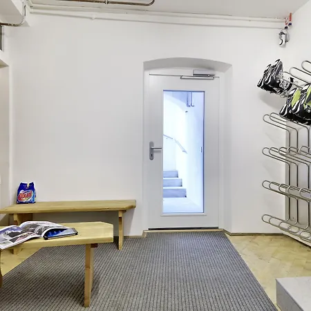 アパート Riedz Innsbruck- Zentrales Apartmenthaus Mit Gruener Oase